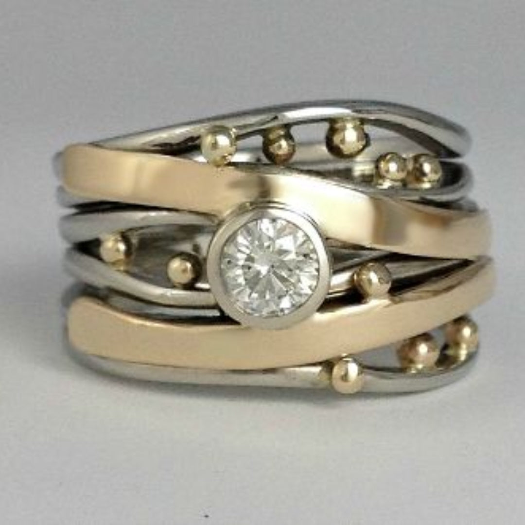 Vintage Gold Ring with Inlaid Zirconia