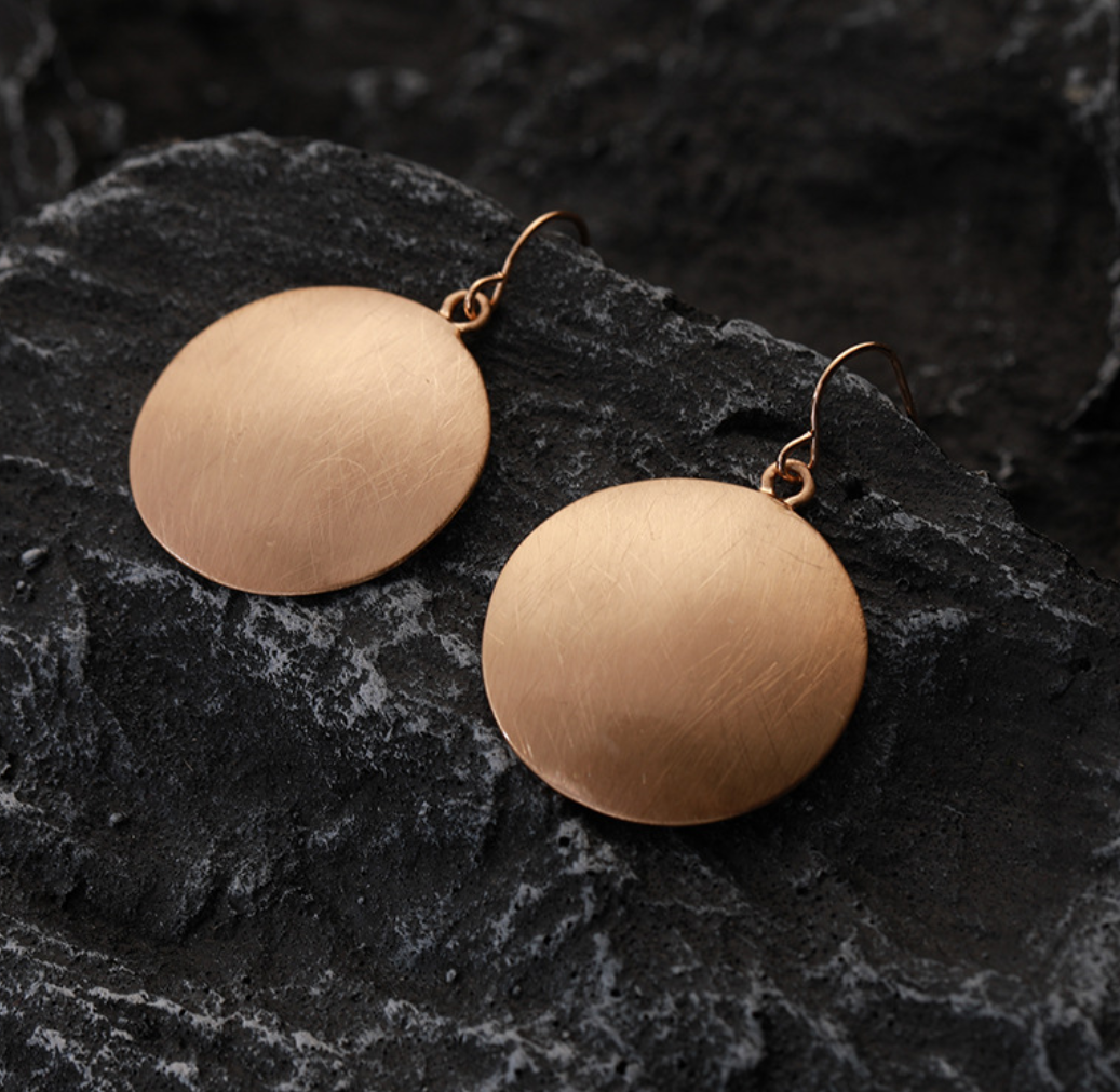 Vintage Gold Earrings with Plate