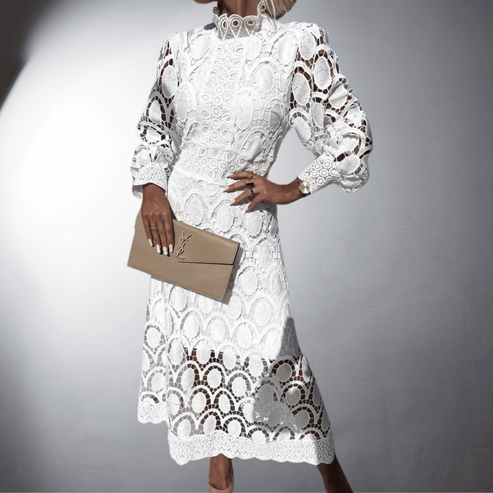 Léontine | Exquisite Lace Maxi Dress