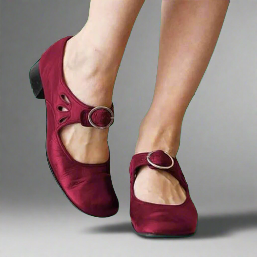 Lauren LuxeStride Orthopedic Sandals