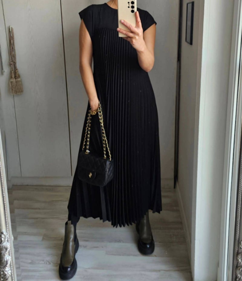 Velora Comfort Dress