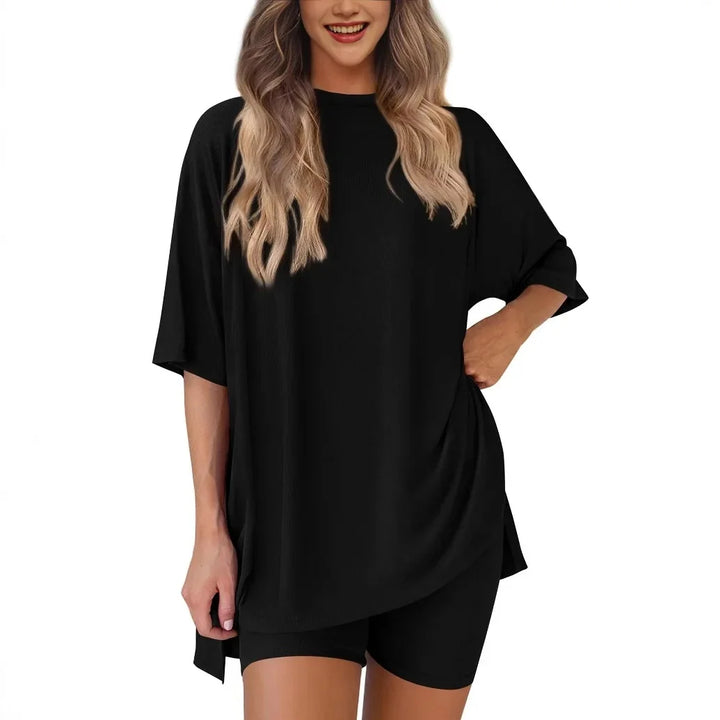 Chloe Chill Set – Oversized Shirt & Biker Shorts Duo