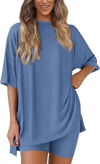 Chloe Chill Set – Oversized Shirt & Biker Shorts Duo