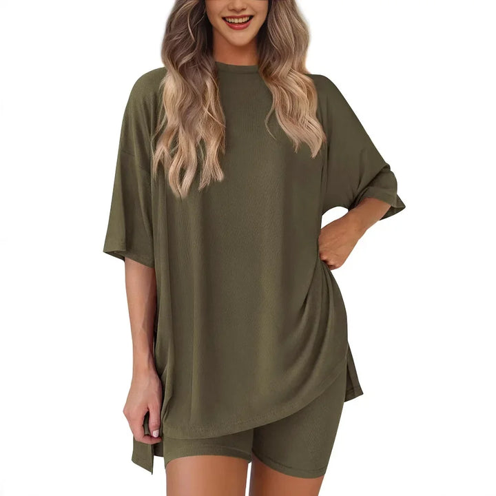 Chloe Chill Set – Oversized Shirt & Biker Shorts Duo