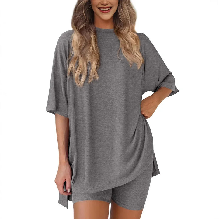Chloe Chill Set – Oversized Shirt & Biker Shorts Duo