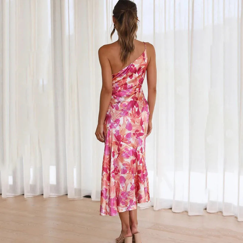 Liza - One-Shoulder Elegance