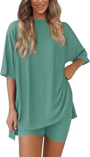 Chloe Chill Set – Oversized Shirt & Biker Shorts Duo