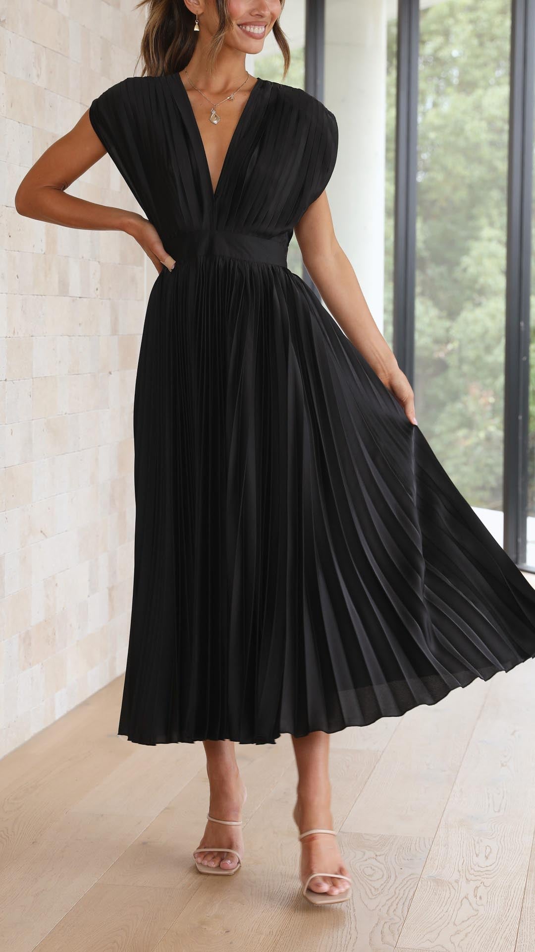 Lexi - Luxe Pleated Dress