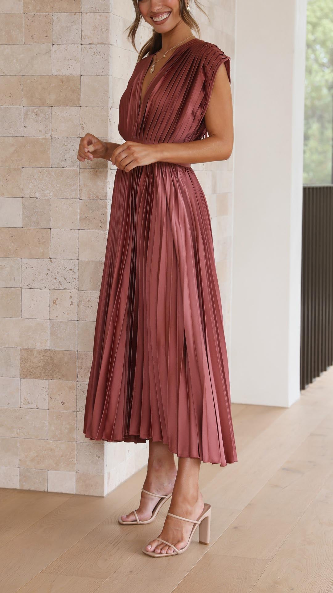 Lexi - Luxe Pleated Dress