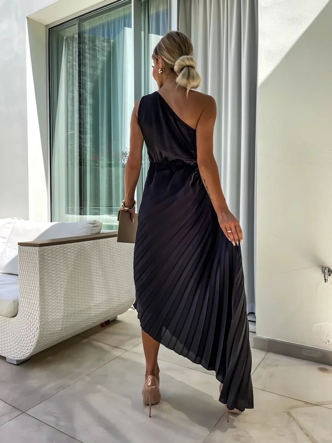 Lizel - Floral Shoulder Pleated