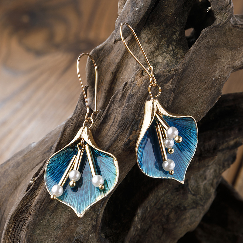 Vintage Blue Lotus Earrings in Silver