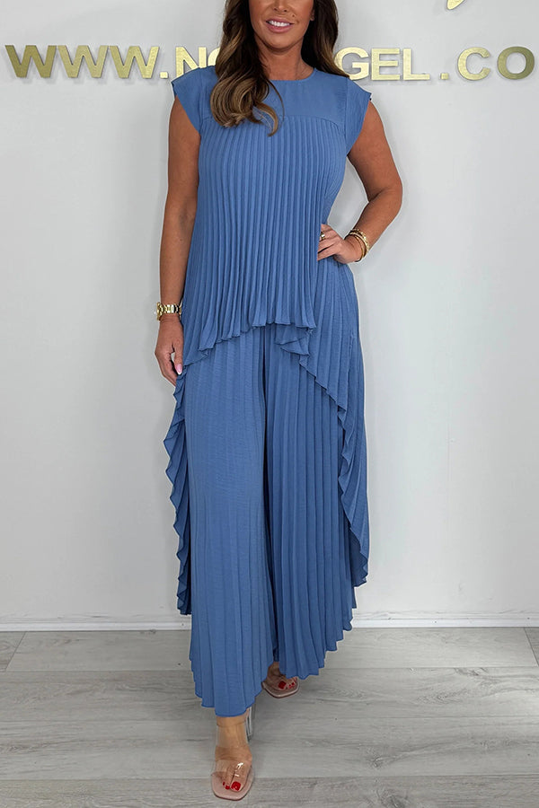 Sophia’s Pleated Set