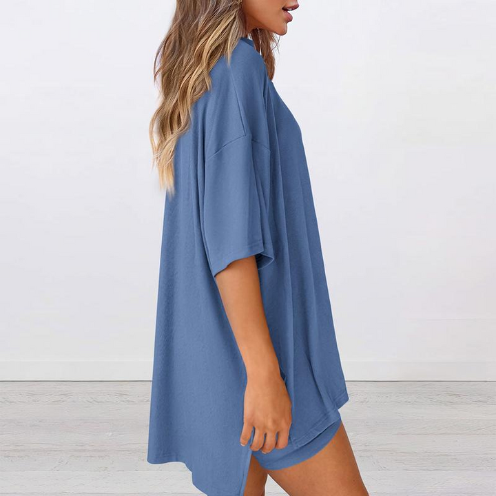 Chloe Chill Set – Oversized Shirt & Biker Shorts Duo