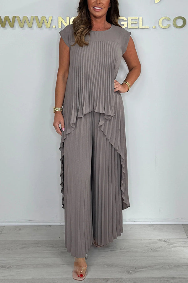 Sophia’s Pleated Set