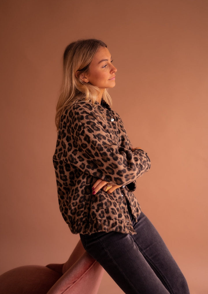 Nova | Trendy Jacket with Leopard Print