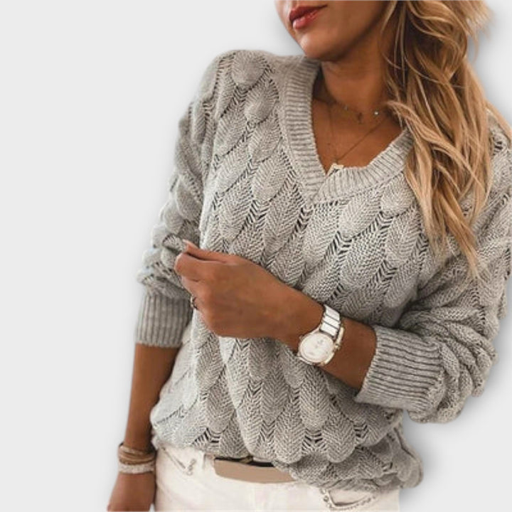 Noe - Pullover with V-neck