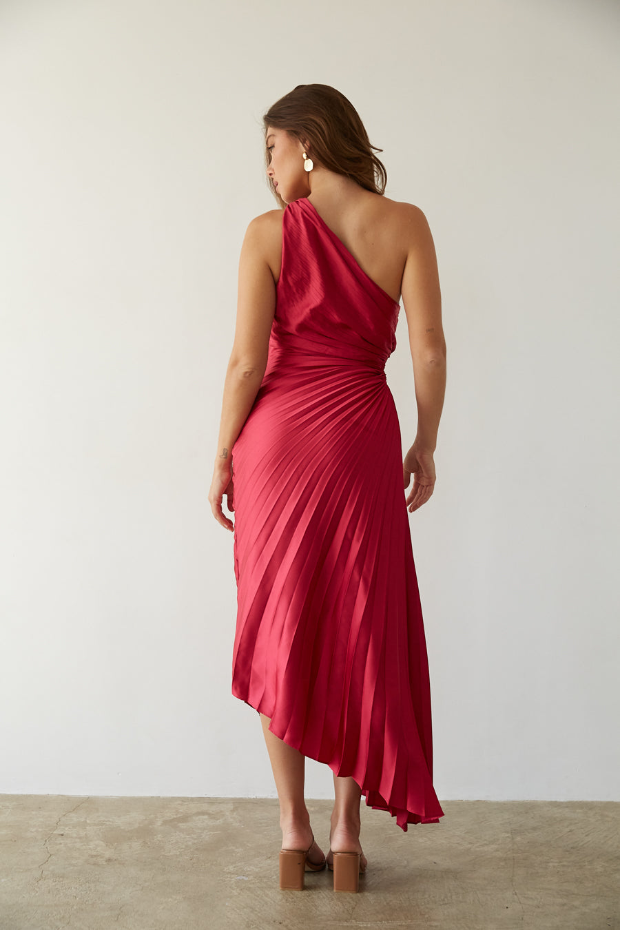 Ivana - Pleated Muse